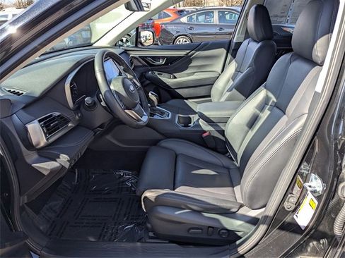 Used 2025 Subaru Outback Limited image 8