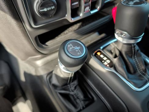 New 2026 Jeep Wrangler Unlimited Sahara AWD/4WD image 18