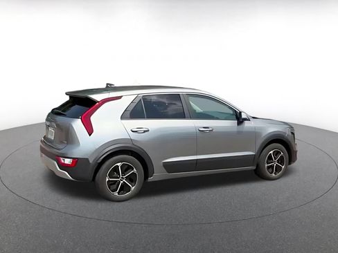 Used 2026 Kia Niro LX FWD image 14