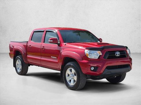 Used 2013 Toyota Tacoma 4x4 Double Cab w/ TRD Sport Pkg image 3