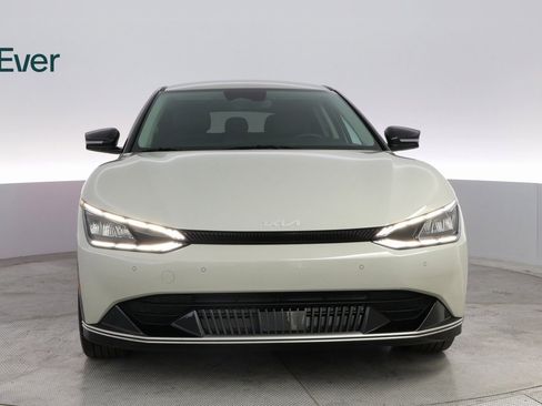 Used 2024 Kia EV6 Wind image 3