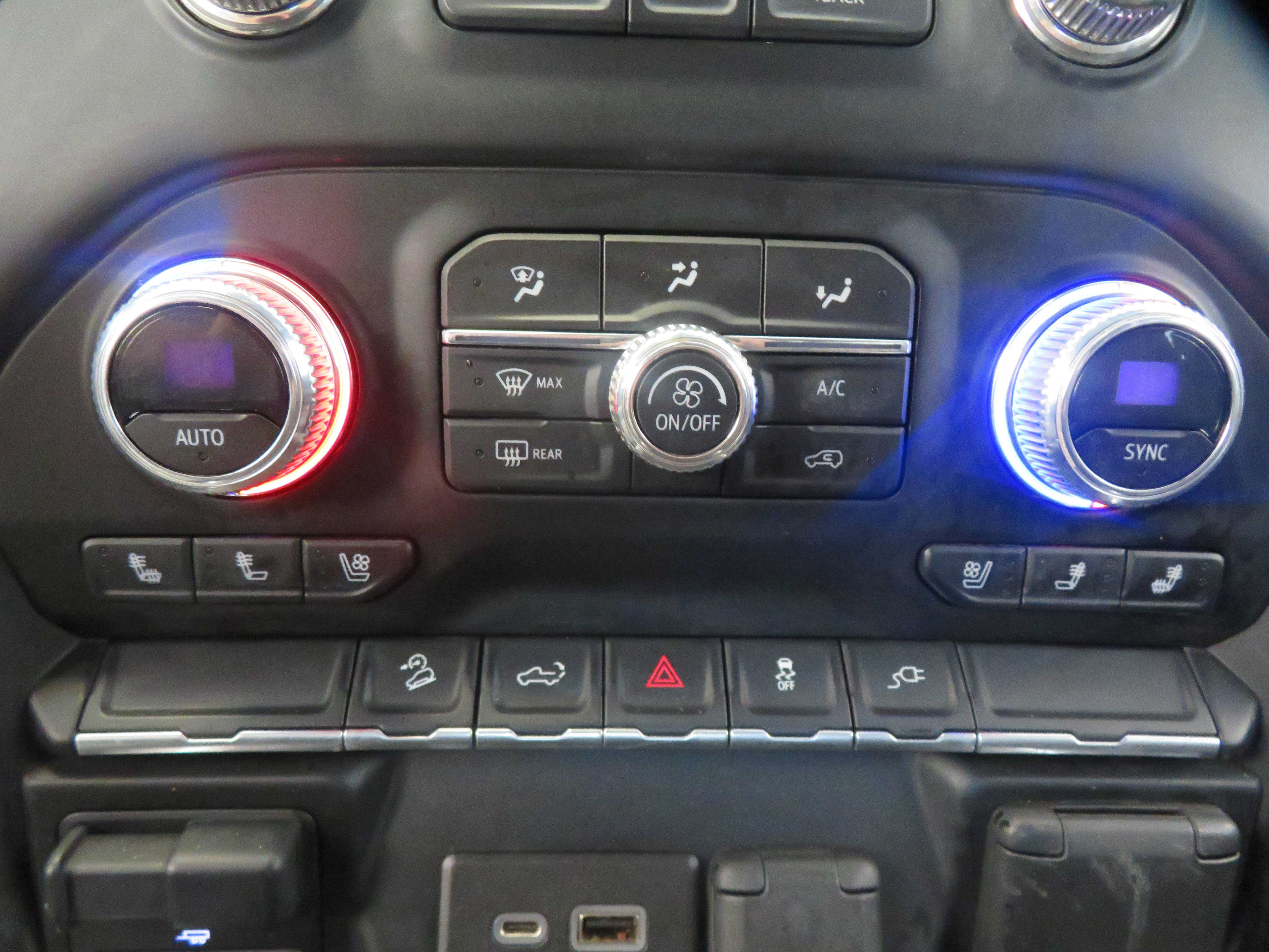 Used 2022 GMC Sierra 1500 AT4 w/ AT4 Preferred Package AWD/4WD image 43