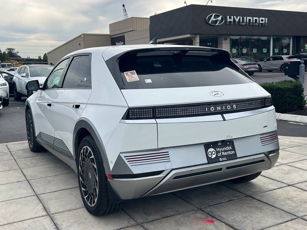 Certified 2024 Hyundai Ioniq 5 Limited AWD/4WD image 9