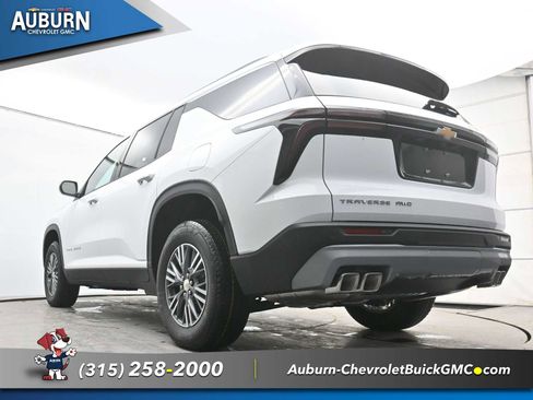 New 2026 Chevrolet Traverse LT image 21