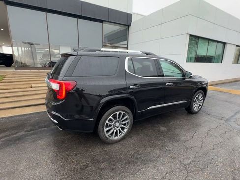 Used 2023 GMC Acadia Denali image 8