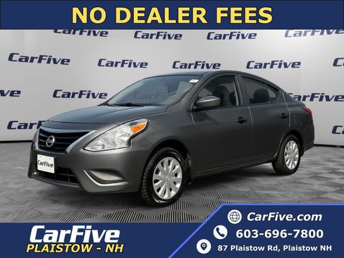 Used 2017 Nissan Versa S FWD image 1