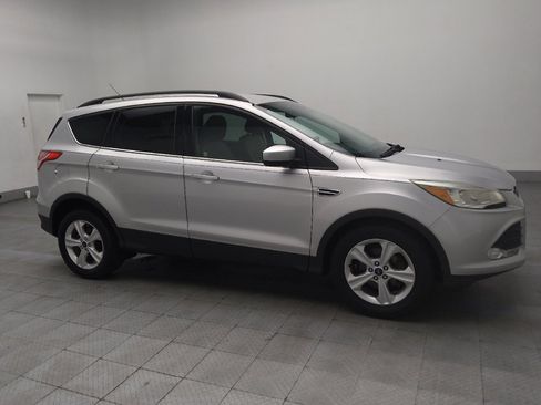 Used 2015 Ford Escape SE w/ Equipment Group 201A image 11
