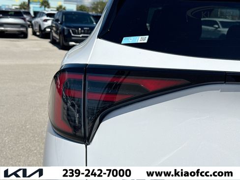 New 2026 Kia Sportage EX image 10