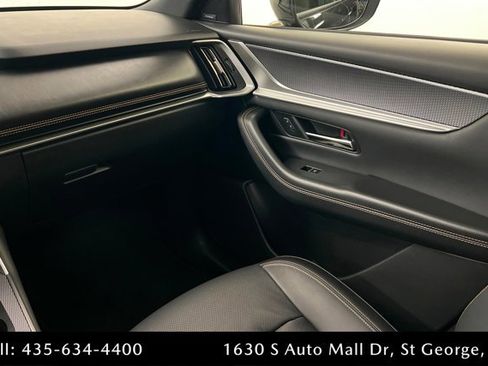 Certified 2025 MAZDA CX-70 3.3 Turbo w/ Premium Plus Pkg image 10