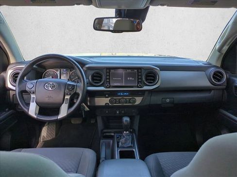 Used 2022 Toyota Tacoma SR5 RWD image 16