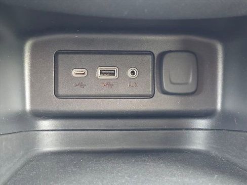 Used 2021 Chevrolet Equinox LT w/ LPO, Cargo Package image 27