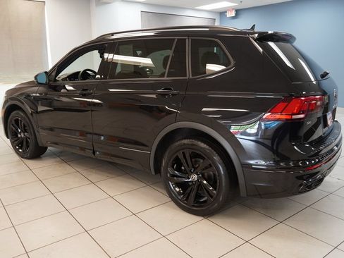 Used 2023 Volkswagen Tiguan SE R-Line AWD/4WD image 8