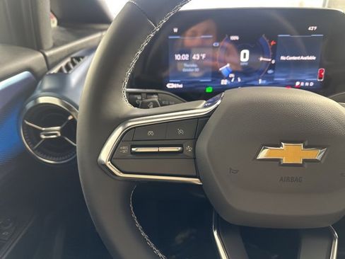 New 2026 Chevrolet Equinox EV LT image 21