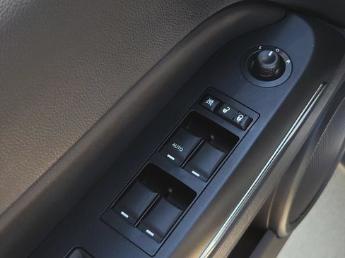 Used 2012 Jeep Patriot Limited FWD image 15