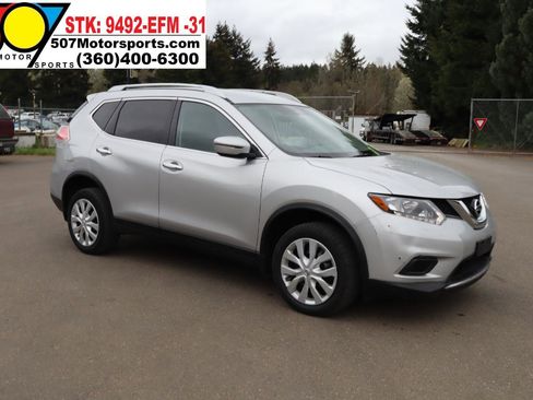Used 2016 Nissan Rogue S w/ Appearance Package AWD/4WD image 10
