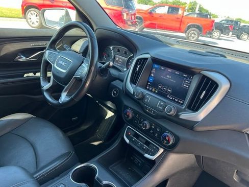 Used 2022 GMC Terrain SLT w/ Infotainment Package II AWD/4WD image 6