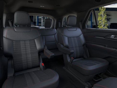 New 2026 Ford Explorer ST-Line w/ ST-Line Street Pack image 11