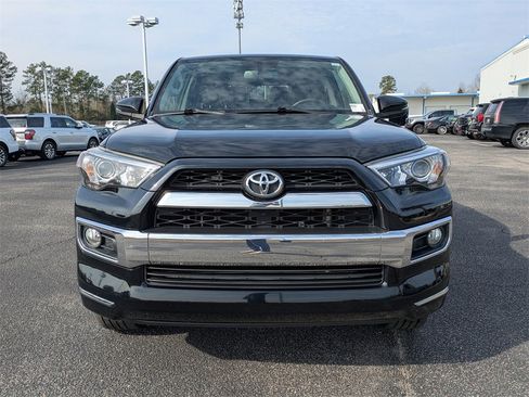 Used 2019 Toyota 4Runner Limited image 9