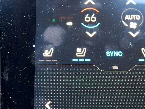 Certified 2025 Porsche Taycan image 28