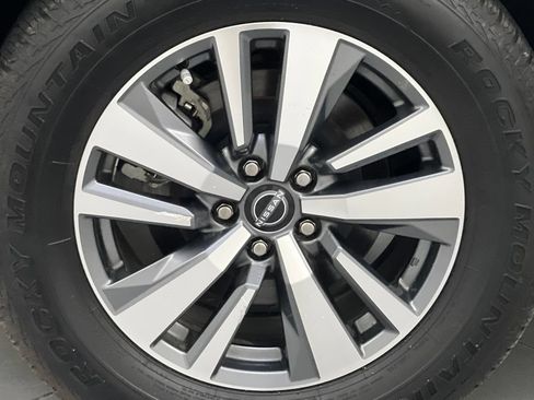 Used 2024 Nissan Pathfinder SL AWD/4WD image 80
