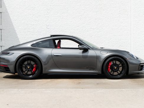 Used 2024 Porsche 911 Carrera 4 GTS AWD/4WD image 3