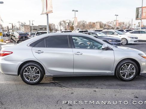 Used 2016 Toyota Camry SE image 16