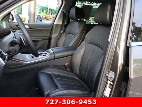 Used 2026 BMW X7 xDrive40i AWD/4WD image 2