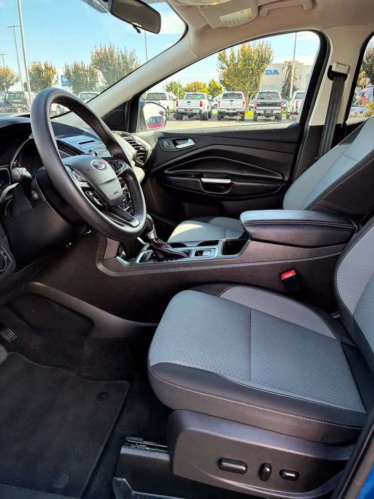 Used 2017 Ford Escape SE AWD/4WD image 18