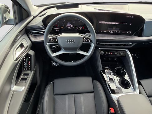New 2025 Audi Q5 Prestige image 18
