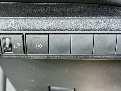 Used 2022 Toyota Corolla SE image 17