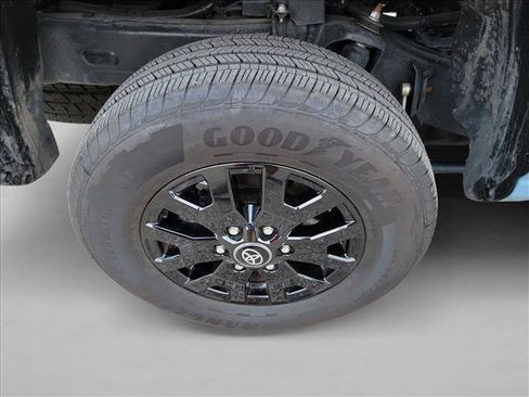 Used 2026 Toyota Tacoma SR5 AWD/4WD image 11
