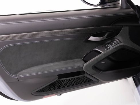 Used 2023 Porsche 718 Cayman GT4 RS image 27