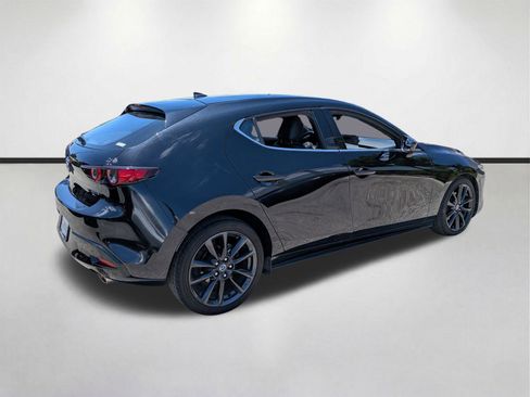 Used 2019 MAZDA MAZDA3 AWD Hatchback w/ Premium Pkg image 4