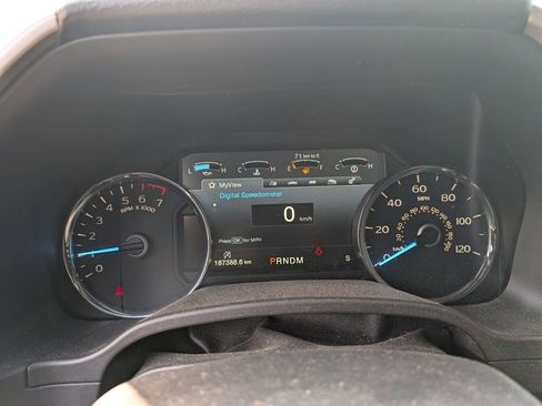 Used 2017 Ford F150 Lariat w/ FX4 Off-Road Package image 17