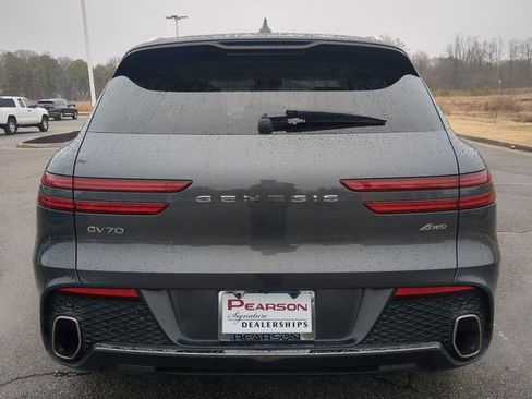 Used 2023 Genesis GV70 2.5T w/ Advanced Package image 5