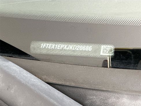 Used 2018 Ford F150 XLT w/ Equipment Group 302A Luxury image 31