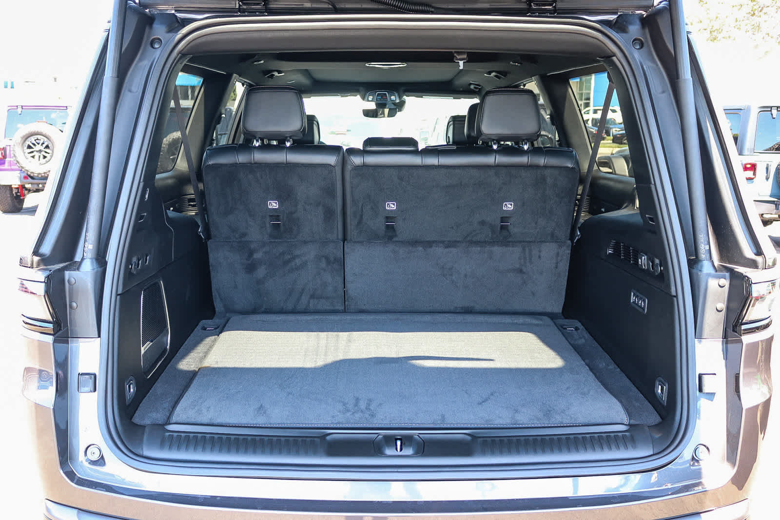 New 2026 Jeep Grand Wagoneer L Limited AWD/4WD image 12