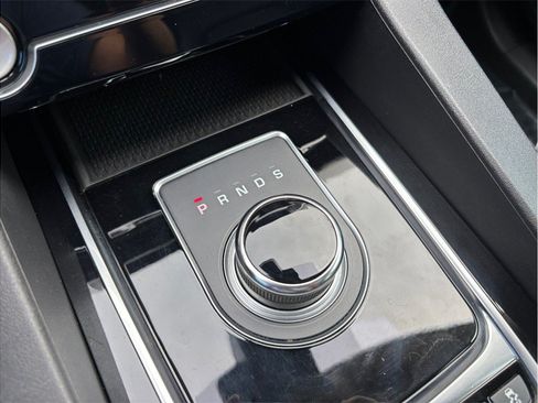 Used 2019 Jaguar F-PACE Premium AWD/4WD image 40