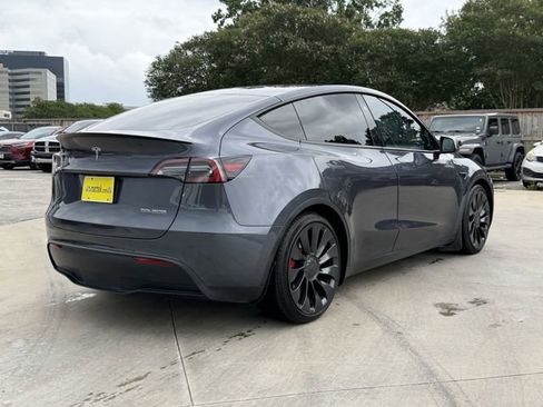 Used 2023 Tesla Model Y Performance AWD/4WD image 7