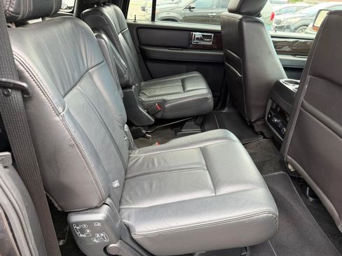 Used 2016 Lincoln Navigator L Reserve AWD/4WD image 32