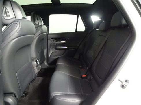 Used 2024 Mercedes-Benz GLC 300 image 11