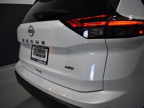 New 2026 Nissan Rogue SV image 12