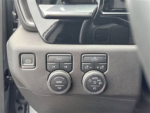 Certified 2023 Chevrolet Silverado 1500 RST image 18