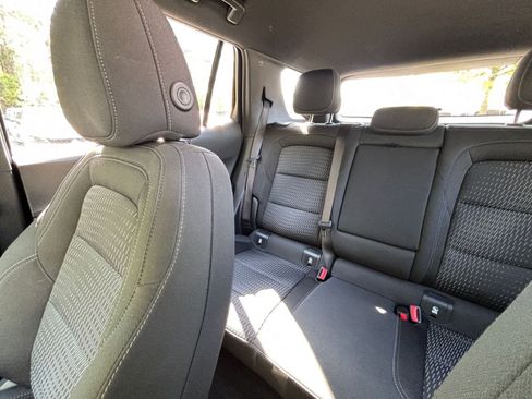 Used 2025 Chevrolet Equinox LT image 40