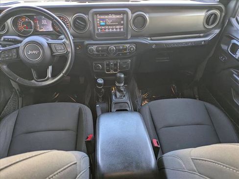 Used 2022 Jeep Wrangler Unlimited Sport image 15