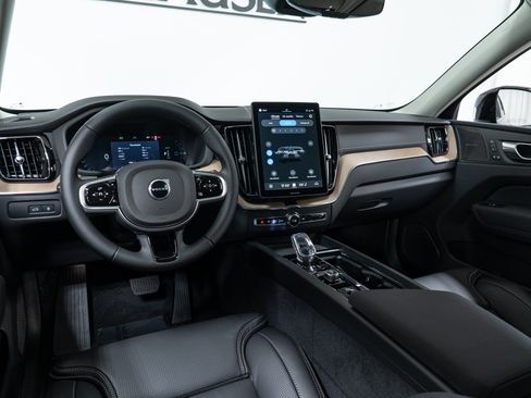New 2026 Volvo XC60 T8 Ultra w/ Protection Package Premier AWD/4WD image 16