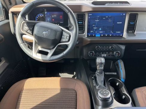 Used 2023 Ford Bronco Outer Banks AWD/4WD image 15