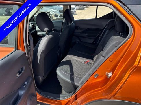 Used 2023 Nissan Kicks SV FWD image 6
