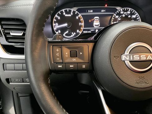 Used 2023 Nissan Rogue SL image 21