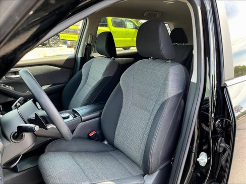 Certified 2023 Nissan Rogue SV AWD/4WD image 4
